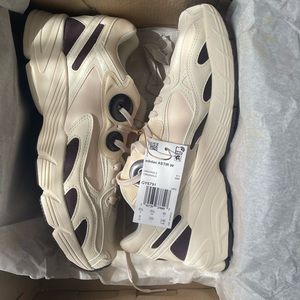 Adidas ASTIR Sneaker